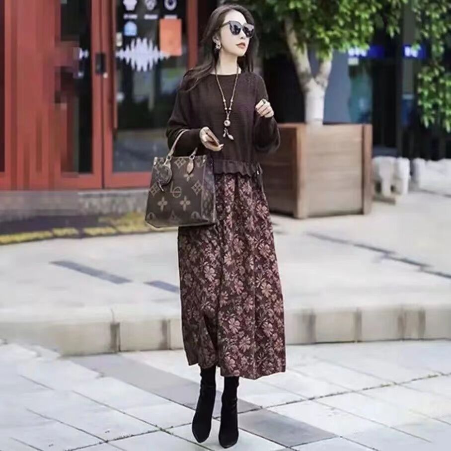 2024 Spring and Autumn New Patchwork Dress Female Slim Looking Loose Fashion Fake Two Pieces Waist Tight Mid-Length Skirt Tide